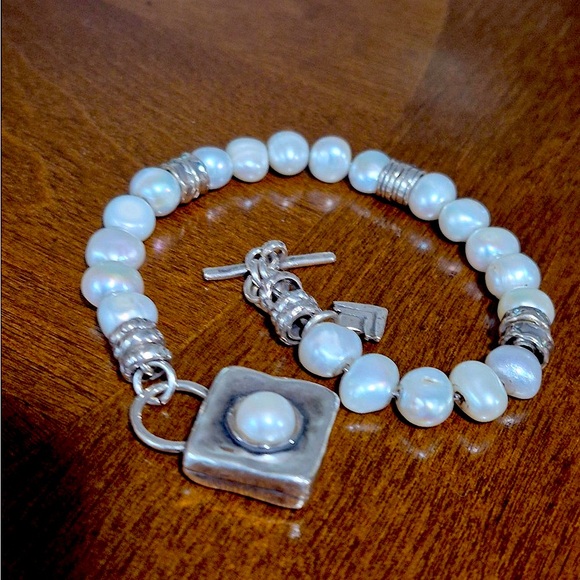 Silpada Vintage Silver with White Pearls Bracelet - Picture 5 of 8